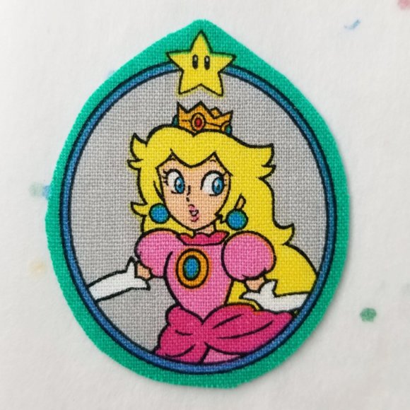 Set of 4 Super Mario Iron On Fabric Motifs/Appliques/Patches - Picture 6 of 6